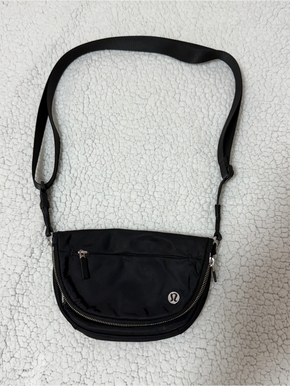 lululemon athletica Black Crossbody Belt Bag - Minimal Everyday Carry